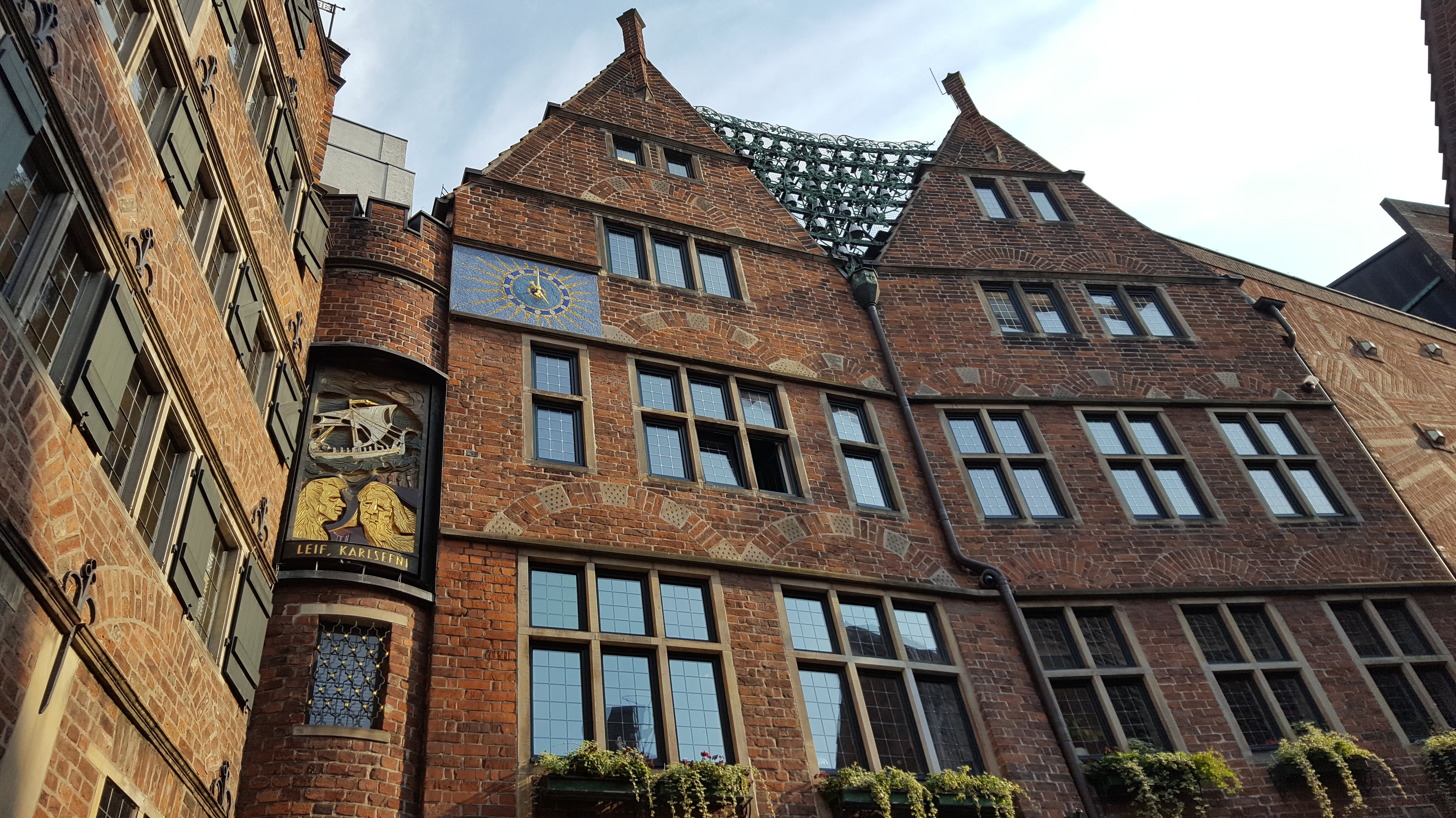 Führung Böttcherstraße Bremen Glockenspiel