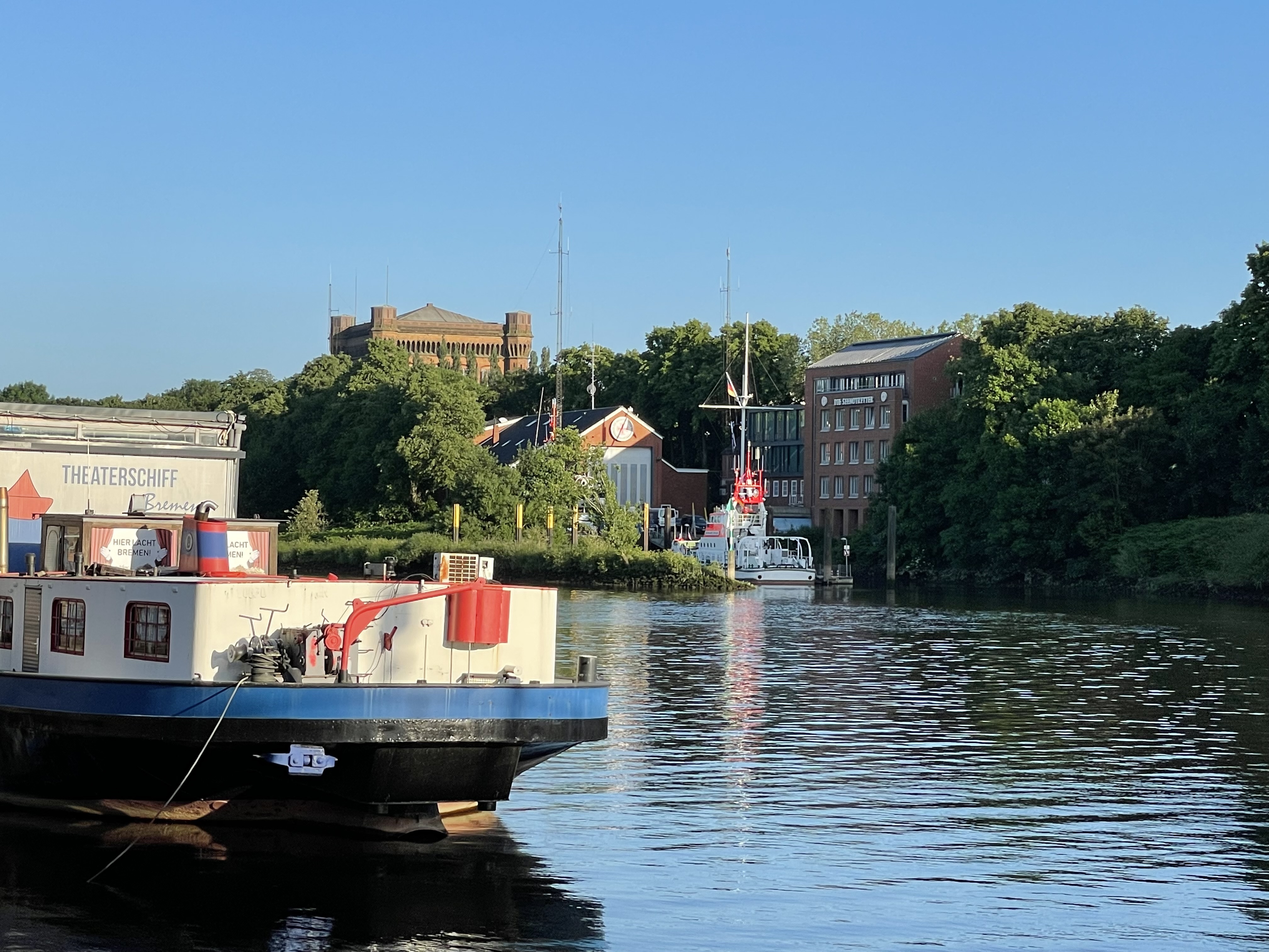 Stadtrundfahrt Bremen im Reisebus Stadtwerder